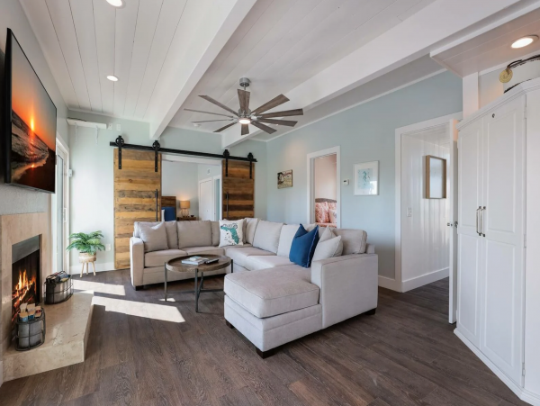 Six Bedroom Home on the Canal in Anna Maria